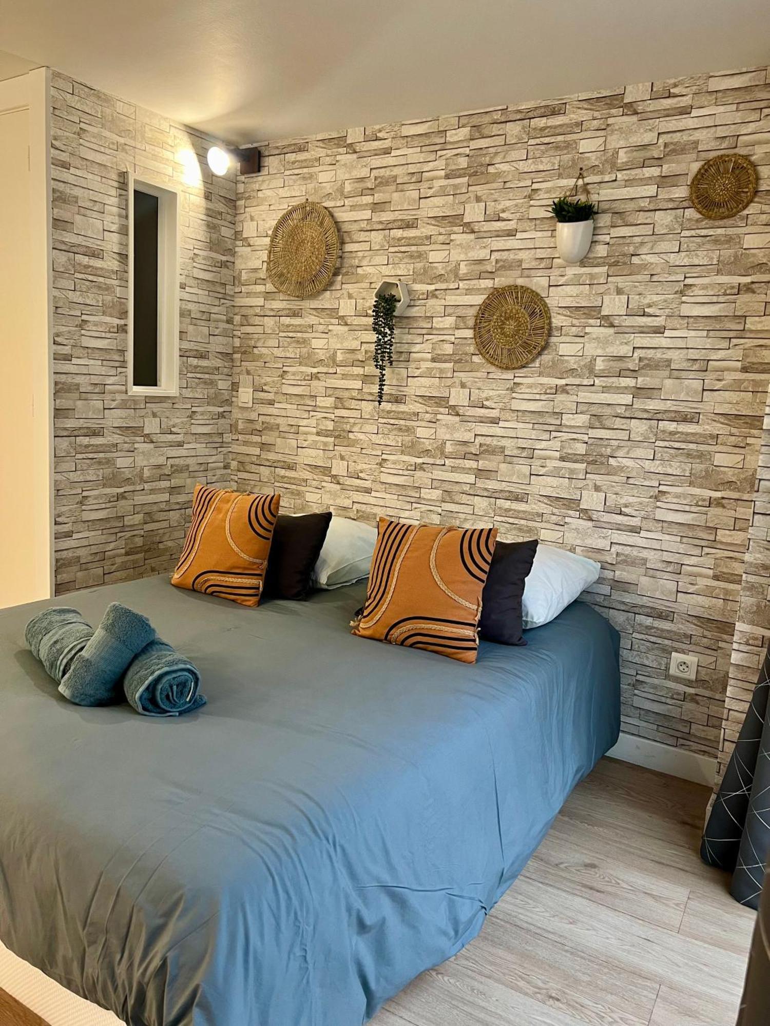 Casa Cloutiers #1, #2 & #3 - Jolis Studios - Emplacement Ideal Hyper Centre Brive Ngoại thất bức ảnh